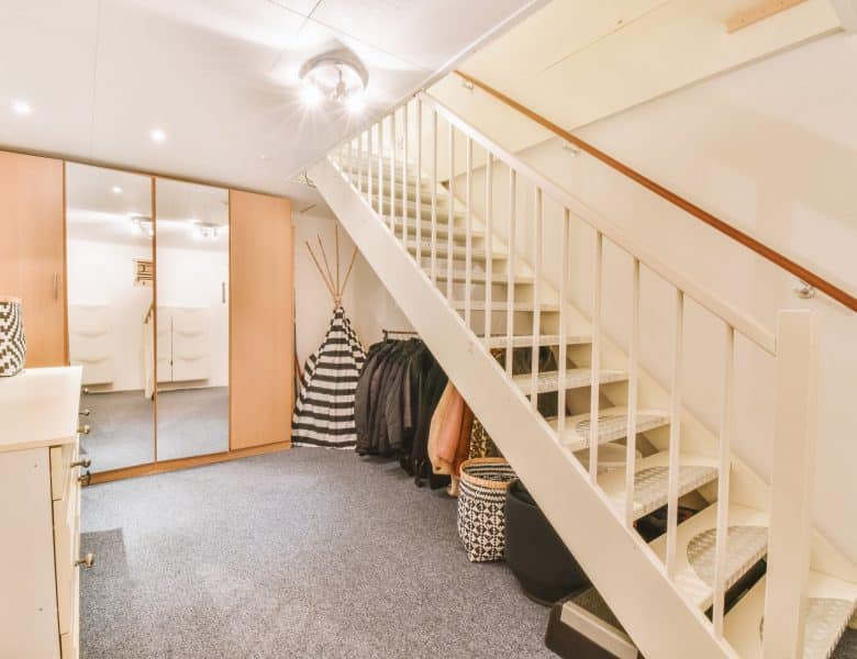 Logement encombré avant vente ou relocation : pourquoi anticiper le débarras peut faire gagner du temps